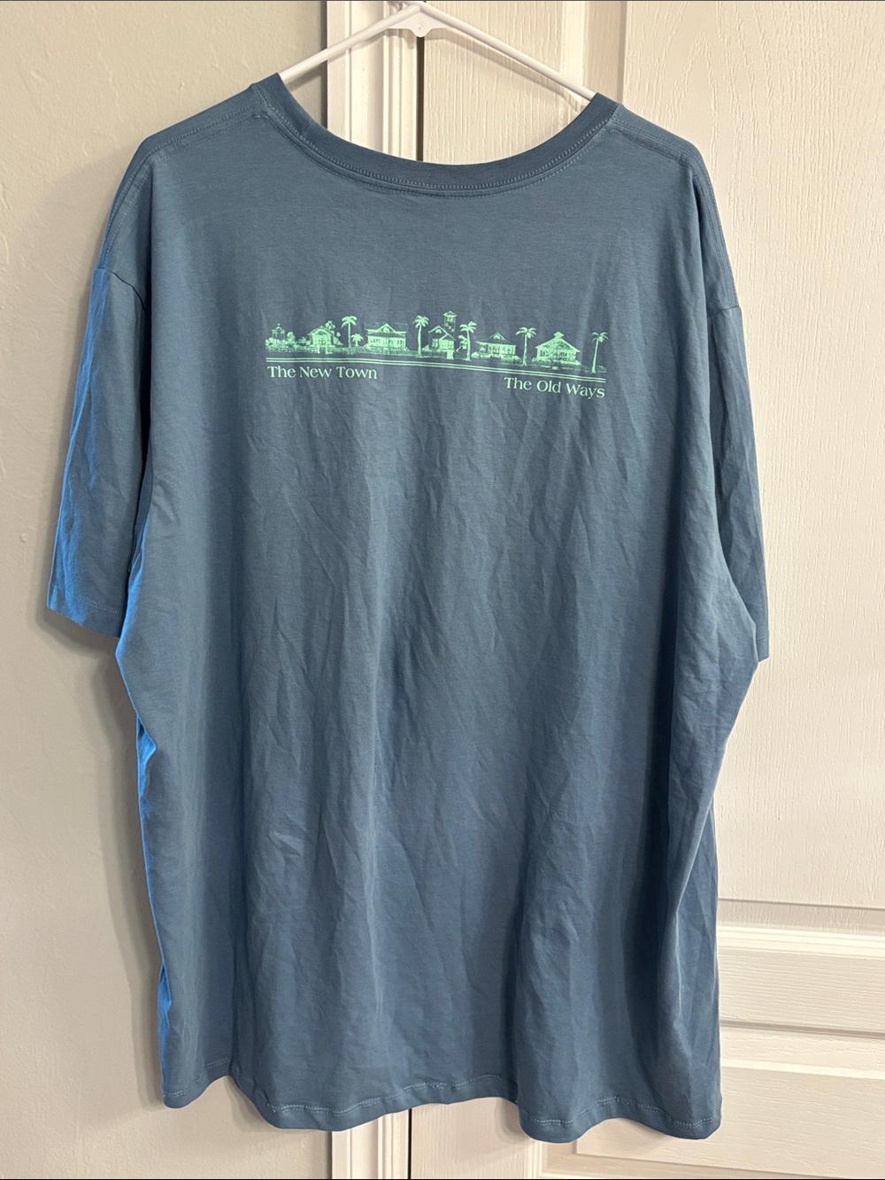 Seaside Tee - Picture 2 of 3